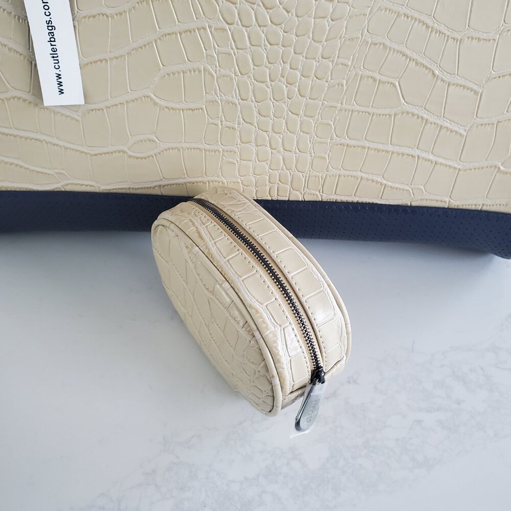 Cutler Cream & Navy Croc Embossed Travel  Bowling Bag Duffle Style Satchel Bag - Picture 14 of 15